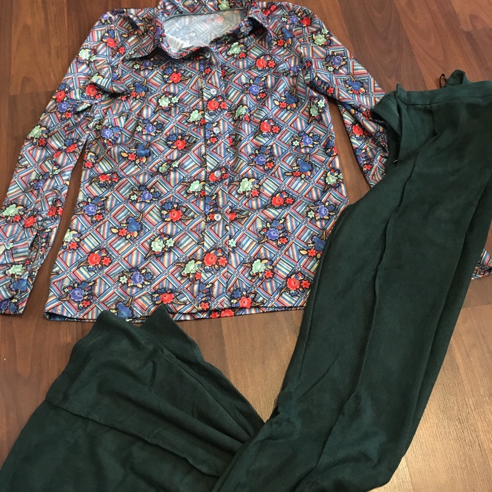 70s top with bell bottoms
